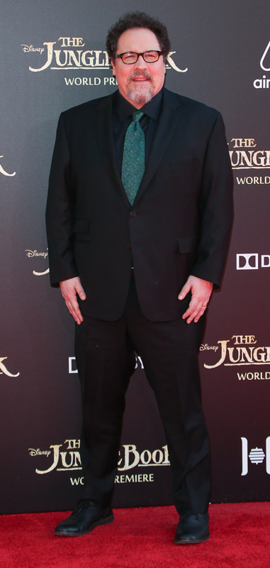 How tall is Jon Favreau