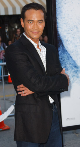 How tall is Mark Dacascos