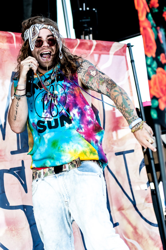 How tall is Mod Sun