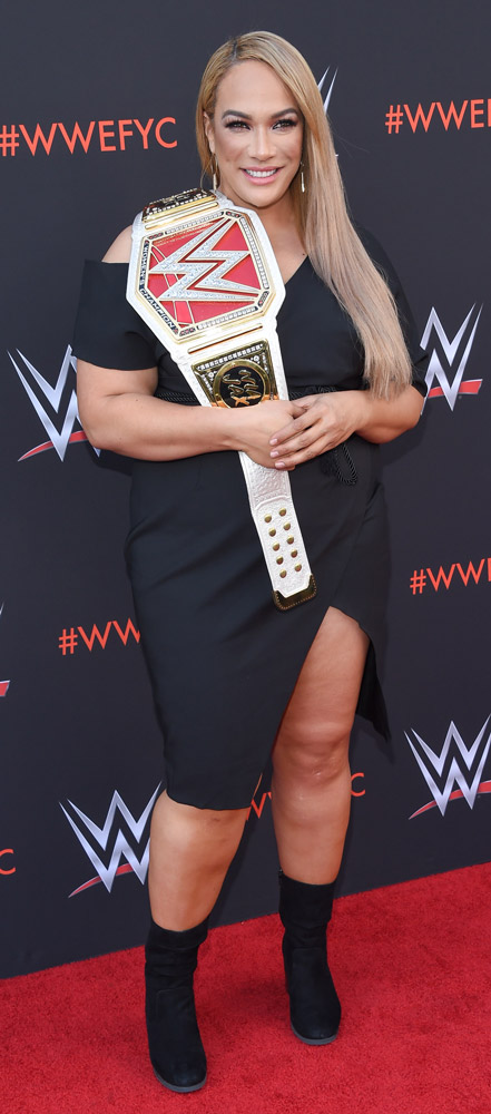 How tall is Nia Jax