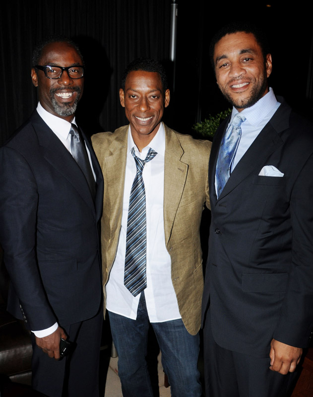 How tall is Orlando Jones