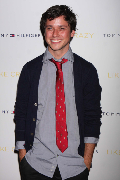 How tall is Ricky Ullman