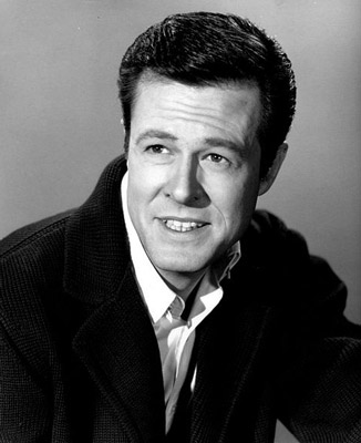 How tall is Robert Culp 