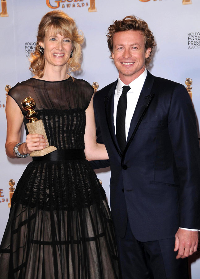 How tall is Simon Baker