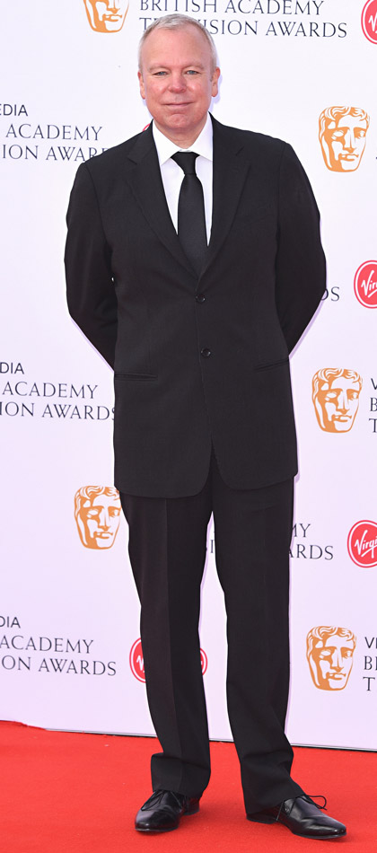 How tall is Steve Pemberton